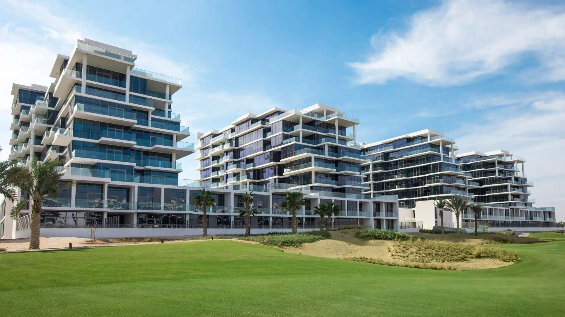 Golf Terrace — image 4