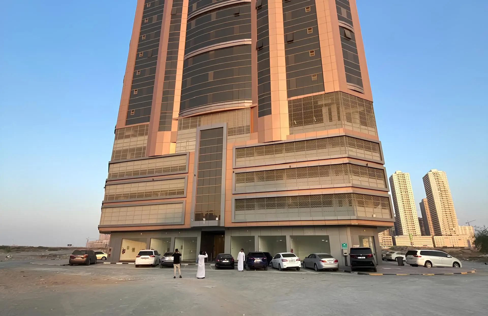 Al Ghoroub Tower — image 3