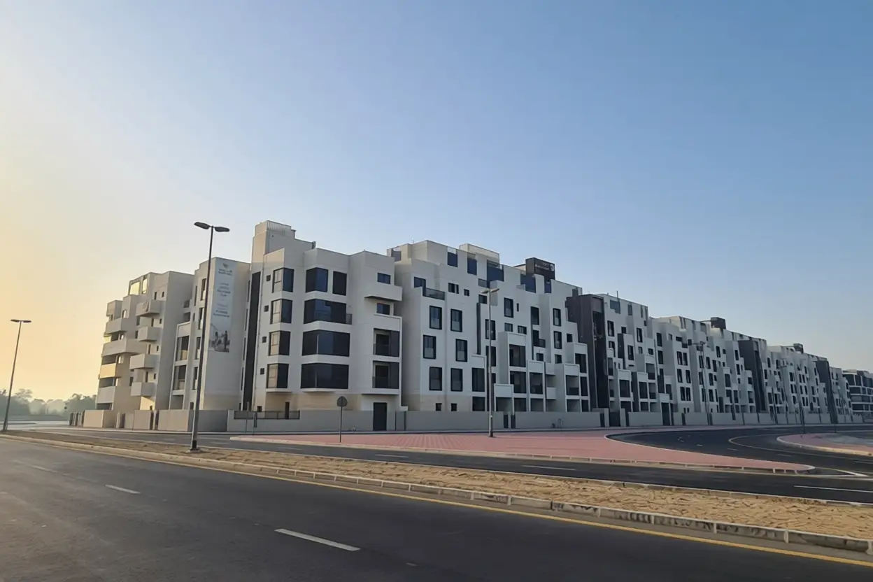 Janayen Avenue — image 3