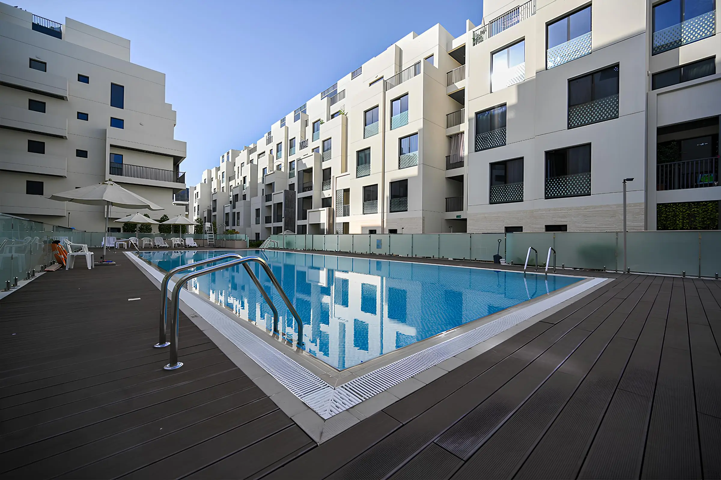 Janayen Avenue — image 7